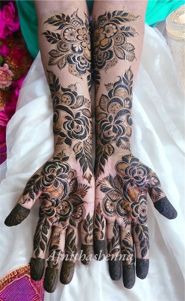 Afnitha's Henna