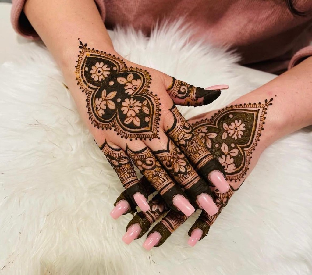 Afnitha's Henna